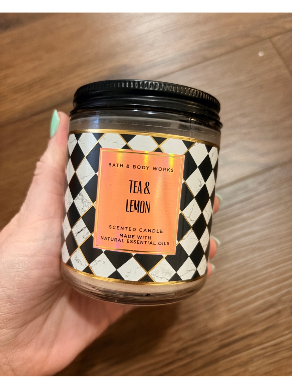 USED Bath & Body Works “Tea & Lemon” single wick candle